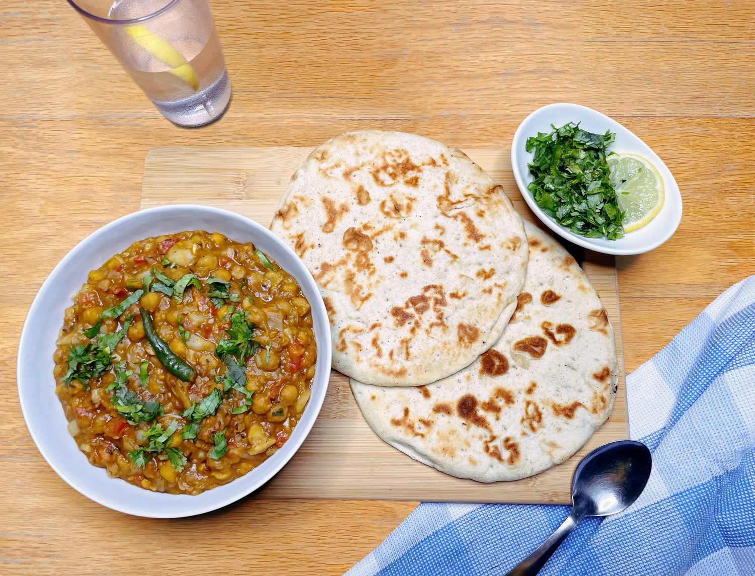 Indian street style chickpeas with flatbread (Chole Kulche)